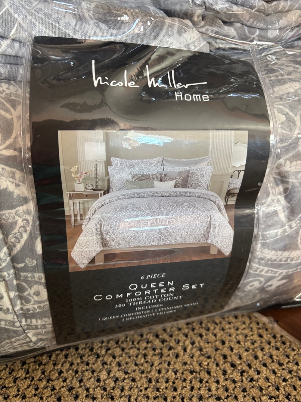 Nicole Miller Gray Paisley Comforter Set - Neutral Gray.